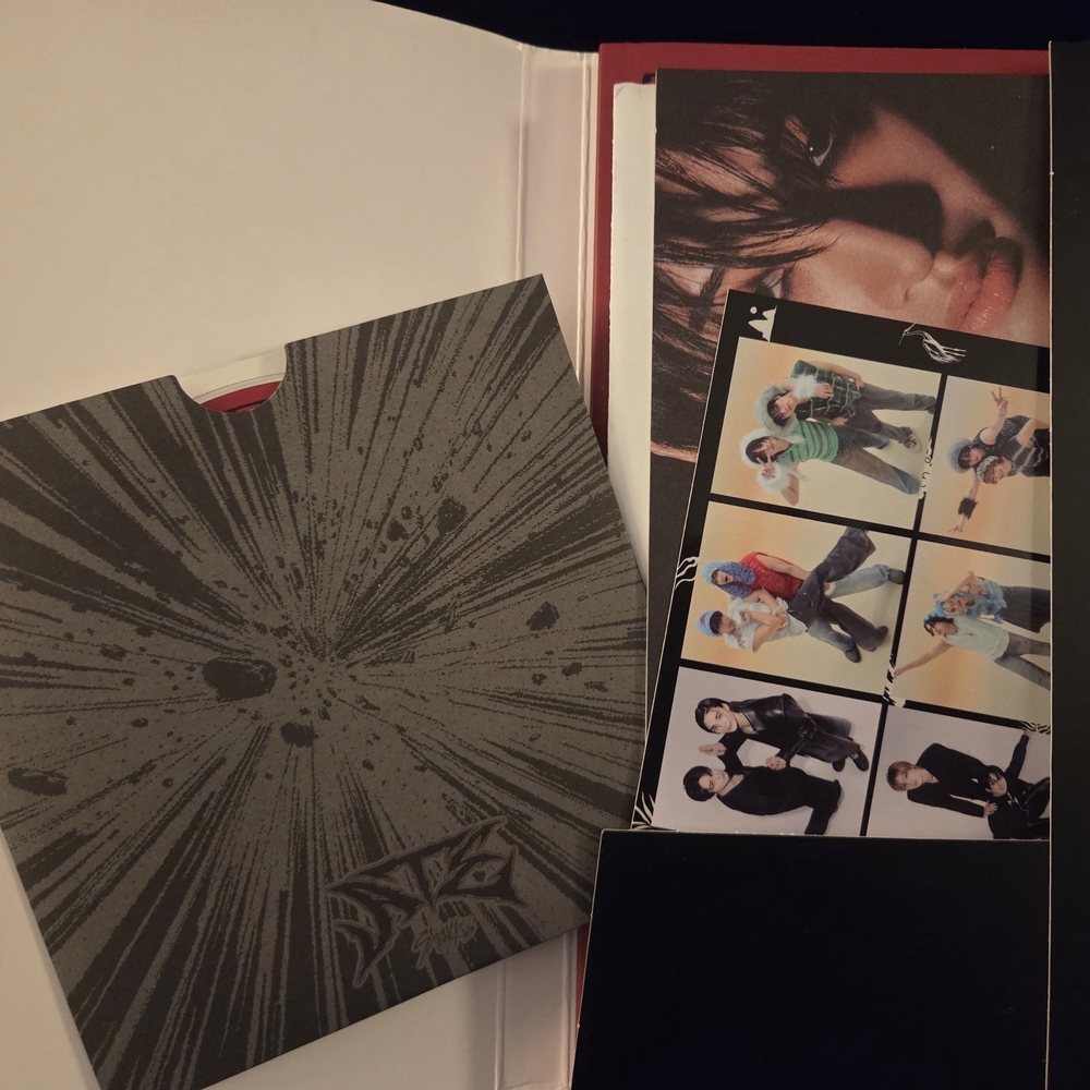 Stray Kids Ate Album - Chk Chk Version - Picture 4 of 6